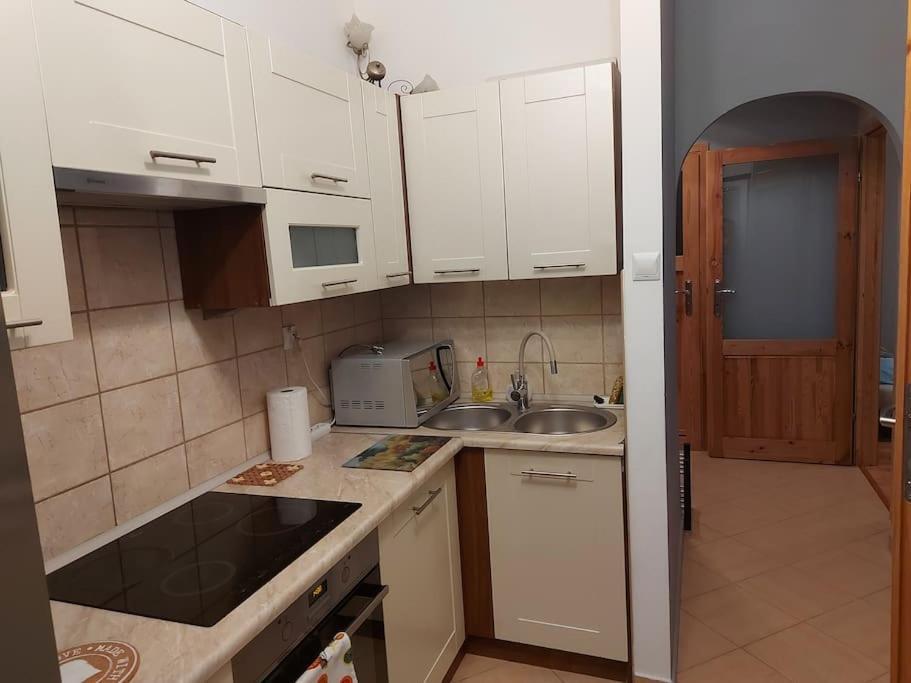 Homelyapartment Krasków Exterior foto